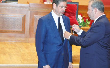 فرنسا توشح السيد مََحمد عبد النباوي بوسام جوقة الشرف