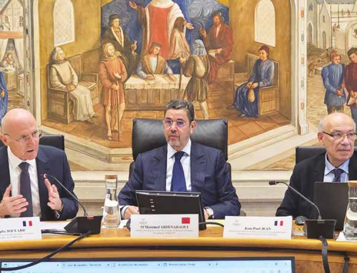 من الرباط إلى باريس.. مسار دبلوماسي قضائي يرسخ مكانة المغرب داخل الفضاء الفرنكفوني