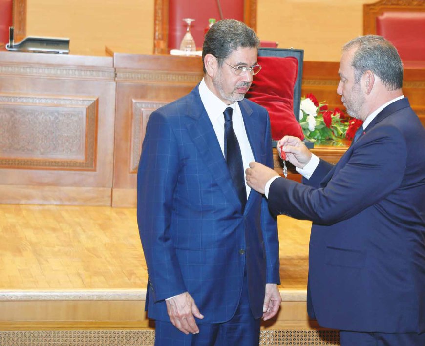 فرنسا توشح السيد مََحمد عبد النباوي بوسام جوقة الشرف