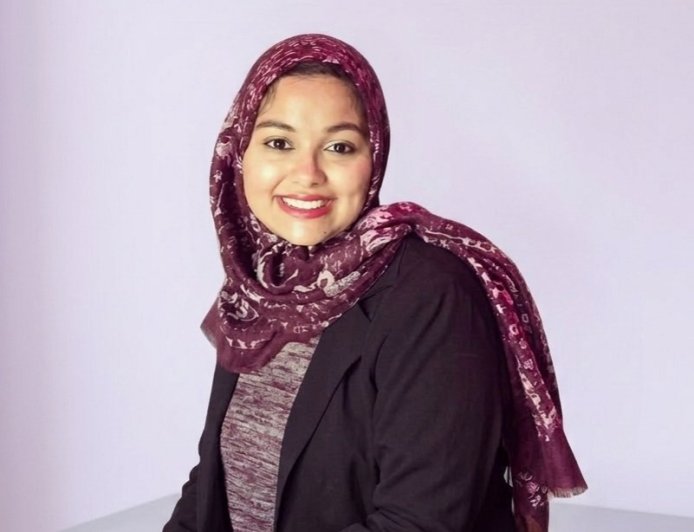 الأستاذة هند البوعزاوي